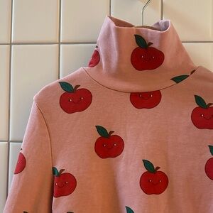 EUC Mini Boden Apple Print turtleneck, super cute size 7-8.